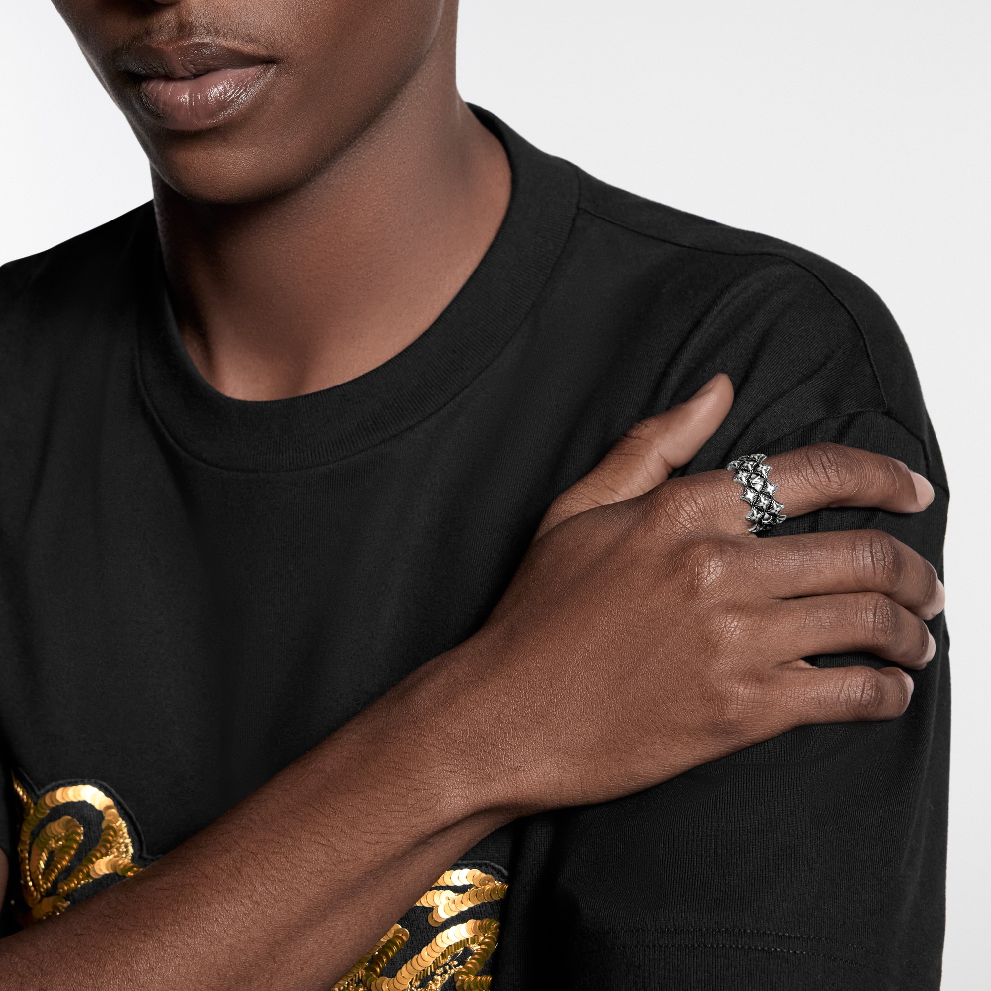 LV Flower Field Ring S00 - Fashion Jewelry | LOUIS VUITTON